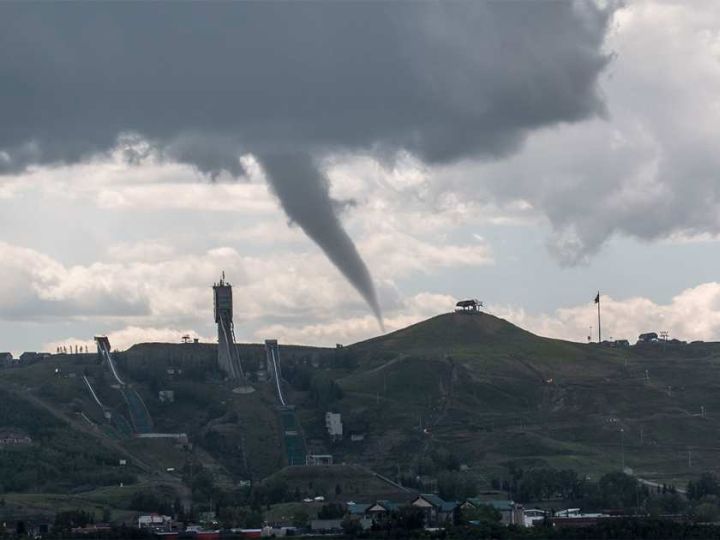 Funnel cloud