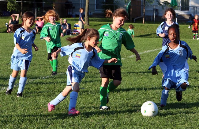 Summer sports registration for kids on the rise in London, Ont.