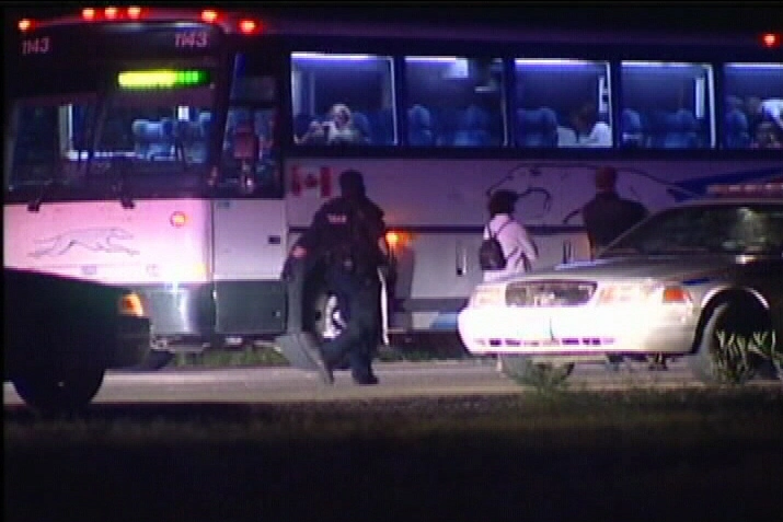 Two Ontario women who were traumatized by a beheading on a Greyhound bus have dropped their lawsuit against the company.