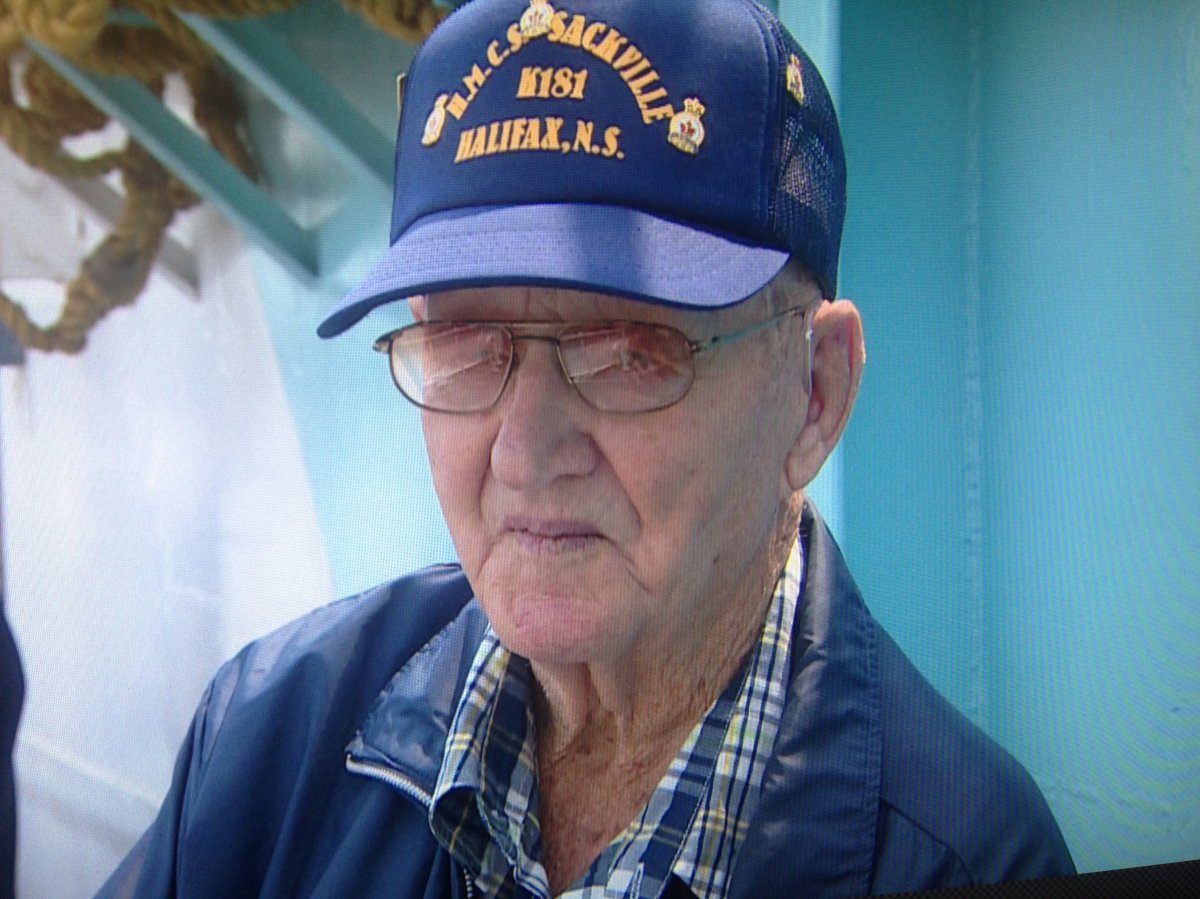 Man visits navy ship after 71-years - image