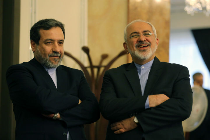 Iranian Deputy Foreign Minister and chief nuclear negotiator Abbas Araghchi with Foreign Minister Javad Zarif in Tehran on April 13, 2015. (File photo).