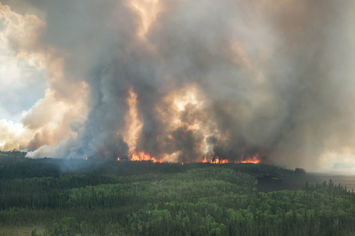 Haze from Canadian wildfires spreads to U.S. causing vivid sunsets ...