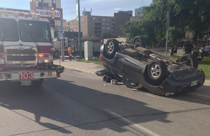 winnipeg news car accident today live