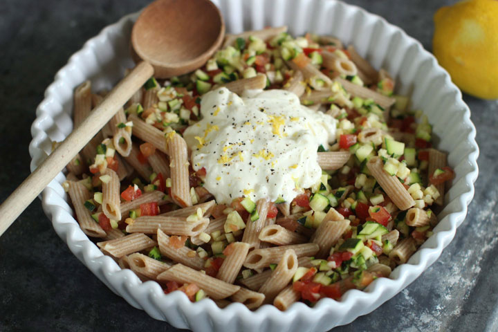 Recipe: Penne with tomatoes, zucchini and creme fraiche 