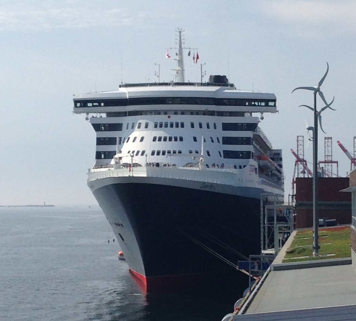 File: Queen Mary 2 docked in Halifax.