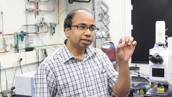 University of Saskatchewan researcher Dr. Saroj Kumar is using the Canadian Light Source to track cancer before it grows.