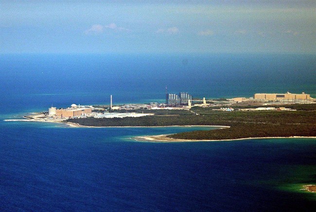 An aerial view of the Bruce Power nuclear generating station in Kincardine, Ont., on August 16, 2003. THE CANADIAN PRESS/ J.P. Moczulski.