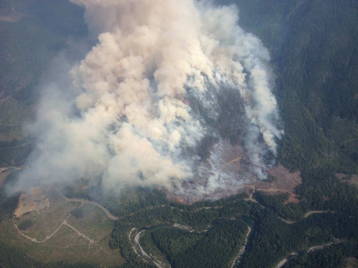 The rapidly growing Lake Lizard fire is has already grown to approximately 150 hectares by Thursday morning .