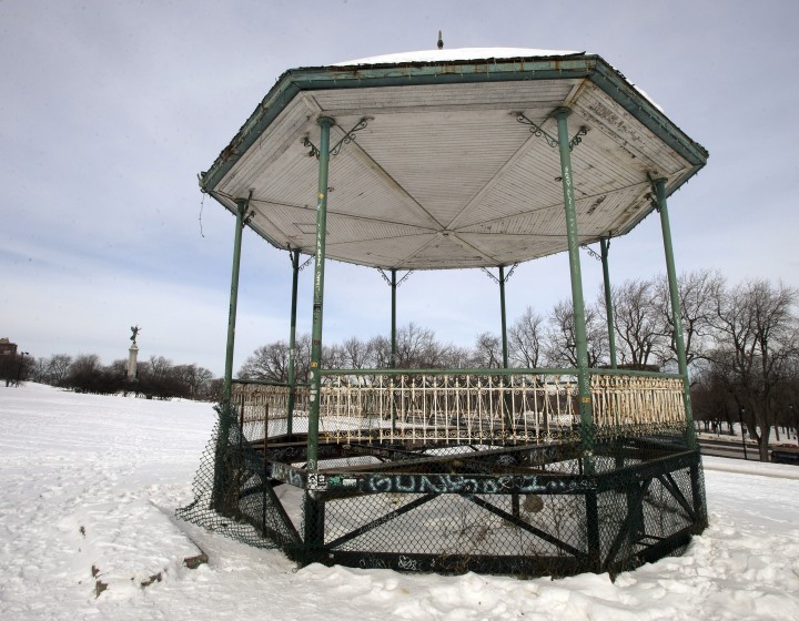 The gazebo on Mount Royal sits in disrepair, Tuesday, January 27, 2015 in Montreal.