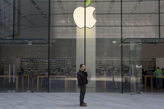 Apple stock falls for fifth straight day as investors worry about iPhone sales - image