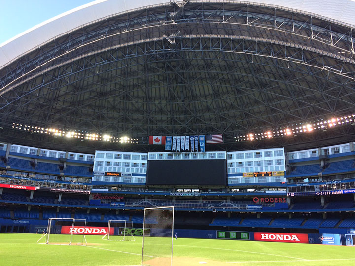 Toronto Blue Jays to face Yankees on 30th anniversary of Rogers Centre -  Toronto