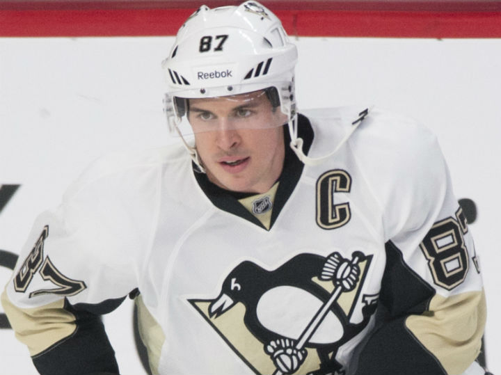Pittsburgh Penguins captain Sidney Crosby has returned to his hometown of Cole Harbour, N.S. to impart skills to 160 pre-teens at his first-ever hockey school. (File Photo).