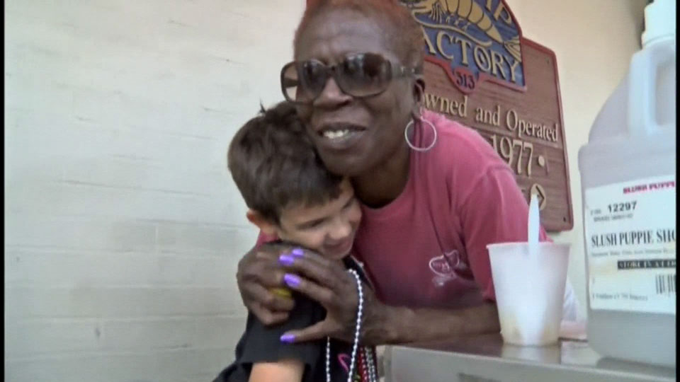 6-year-old Georgia boy starts #TheSmileExperiment after losing parents - image