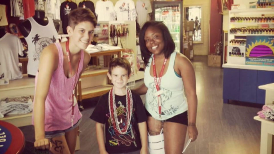 6-year-old Georgia boy starts #TheSmileExperiment after losing parents - image