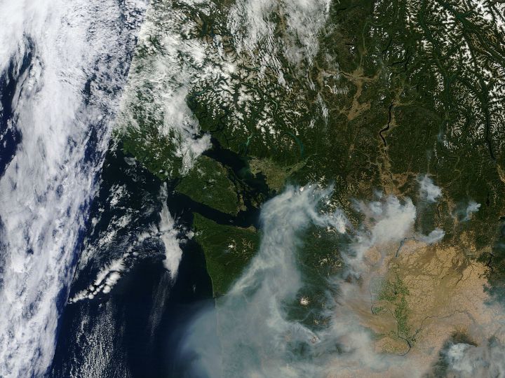 Smoke has drifted into southern British Columbia from raging wildfires in Washington state.