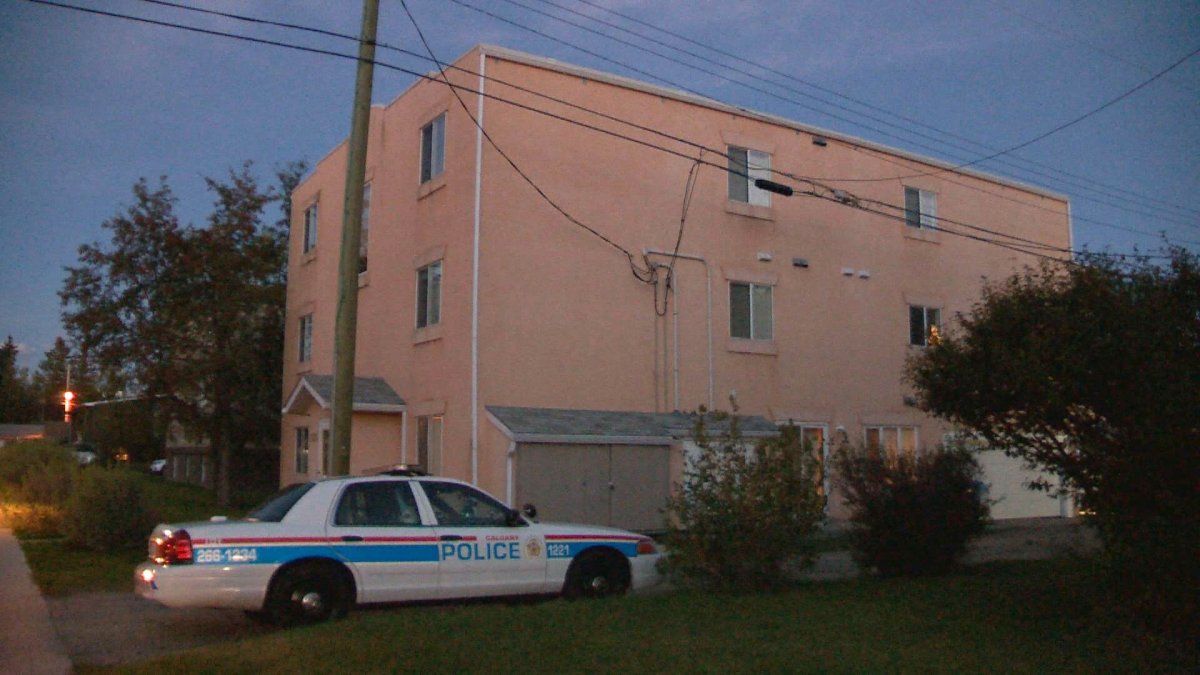 Police investigate a stabbing in southwest Calgary on Wednesday, August 20, 2015.