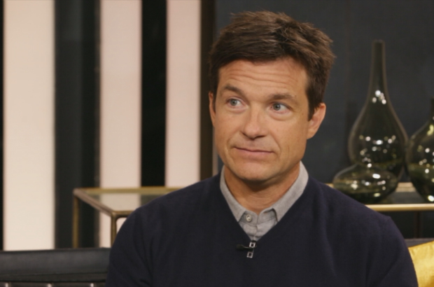 Jason Bateman sits down with ET Canada to talk about his new film 'Family Fangs.'.