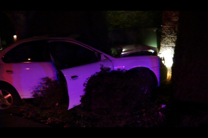 Police in Abbotsford investigate two overnight crashes - image