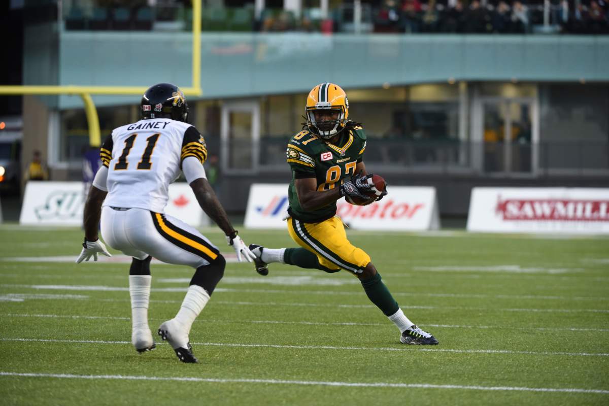 American receiver Derel Walker is back with the Edmonton Football Team.