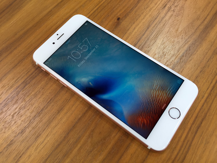 Apple has released a software update that will allow customers affected by the so-called "Error 53" to successfully restore their device using iTunes.