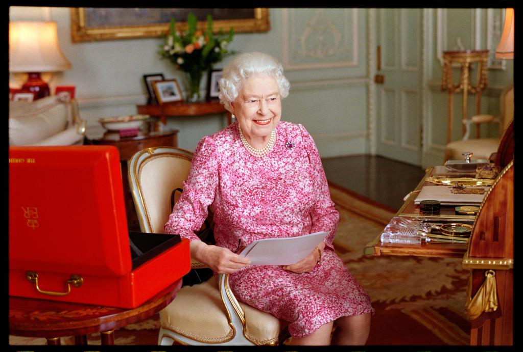 This photo made available on Tuesday Sept. 8, 2015, shows Britain's Queen Elizabeth II taken July 2015 and released by Buckingham Palace to mark the Queen becoming the longest reigning British monarch. 