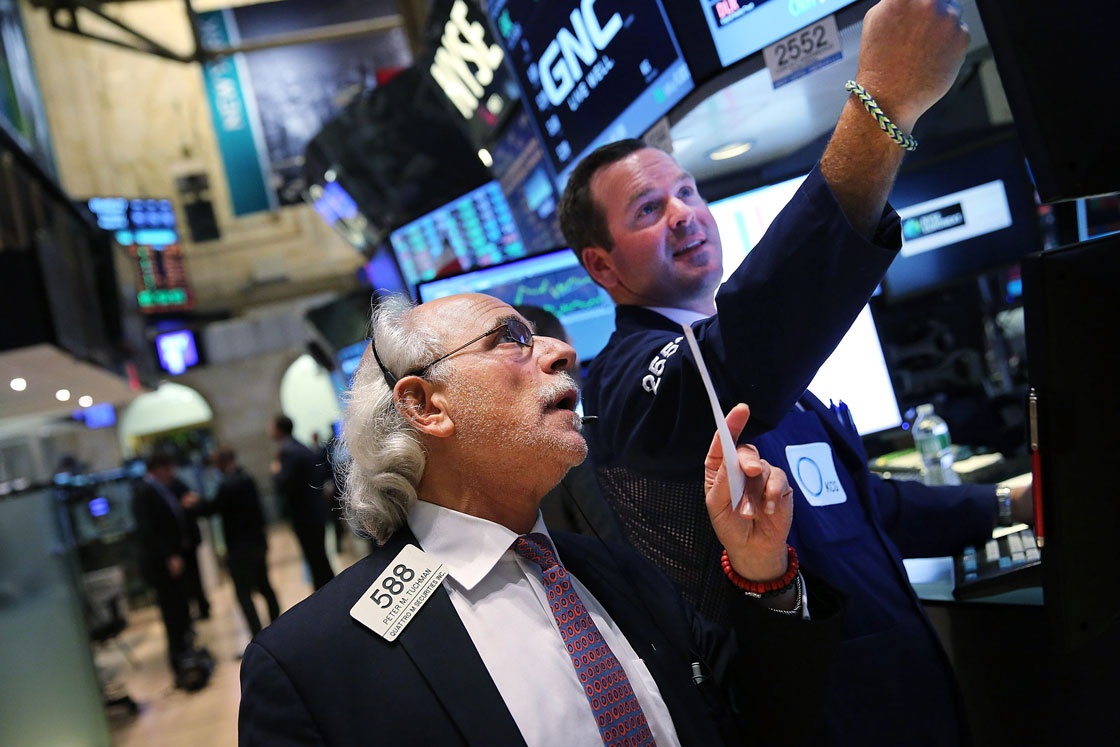North American stock markets jump sharply to start week - image