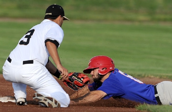 The Winnipeg Goldeyes acquired outfielder Logan Vick (right) in a trade with the Amarillo Thunderheads.