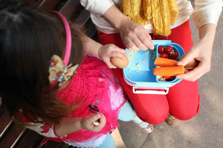 Your child's sweet tooth could be a red flag for weight woes later on in life, according to a new study.