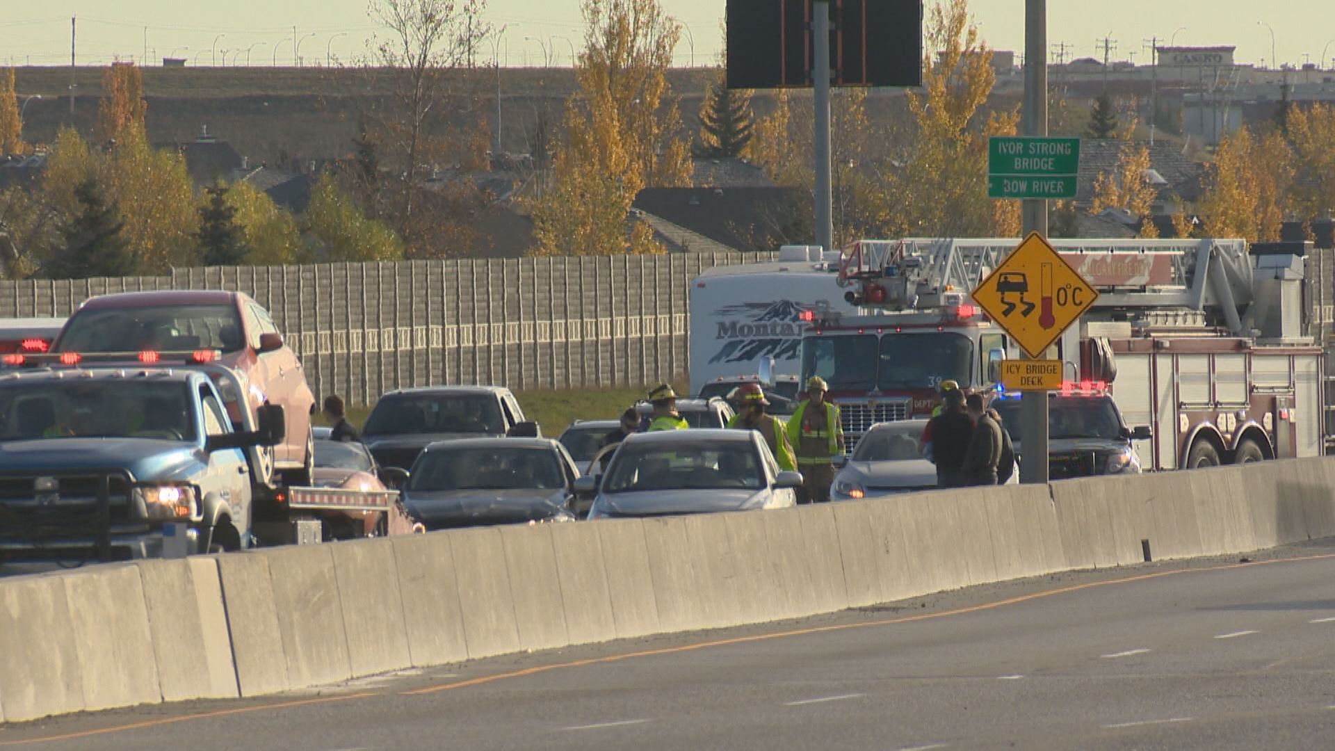 Multi-vehicle pileup clogs Deerfoot Trail, sends 2 to hospital ...