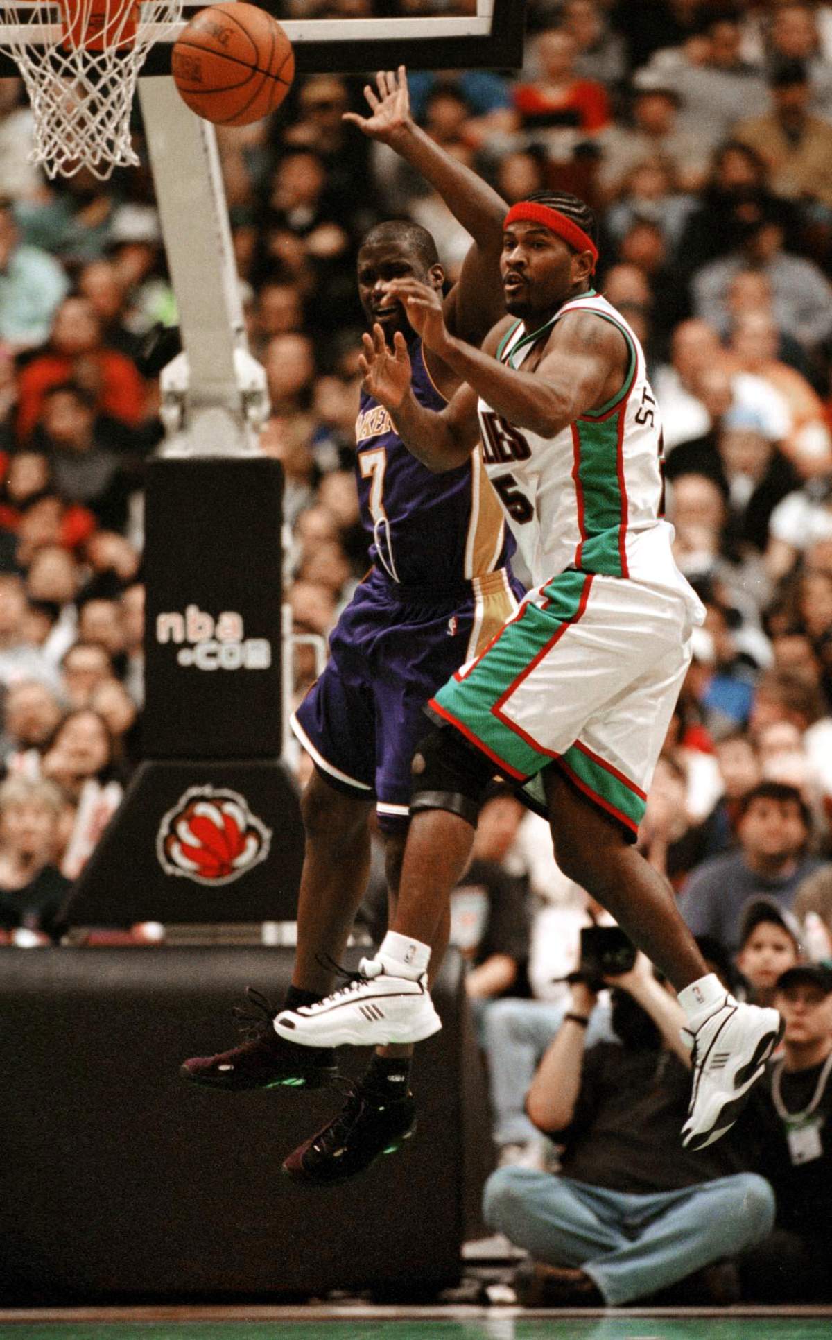 49. Erick Strickland (22 games, 2000-2001): A longtime guard for the Dallas Mavericks, Strickland was sent to the Grizzlies with two draft picks for Othella Harrington.