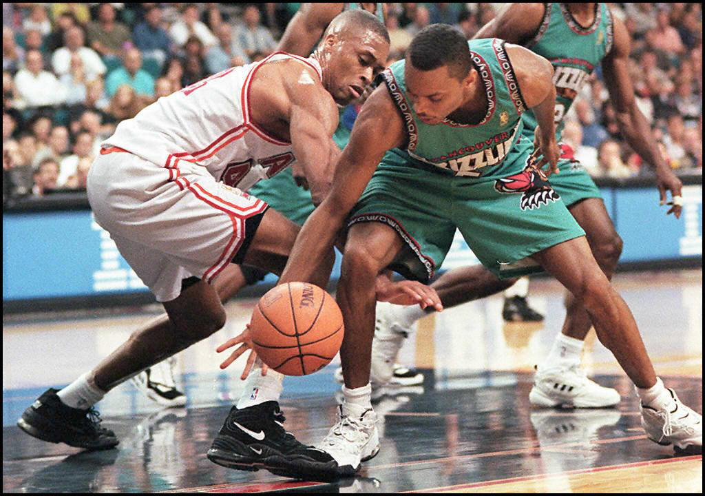 21. Chris Robinson (57 games, 1996-1998): The 51st pick in the 1996 draft, Robinson played parts of two years with Vancouver as a depth guard before being traded to the Sacramento Kings.