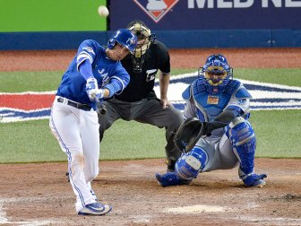 Goins helps Blue Jays beat Athletics 4-2, Toronto wins 11th in a row