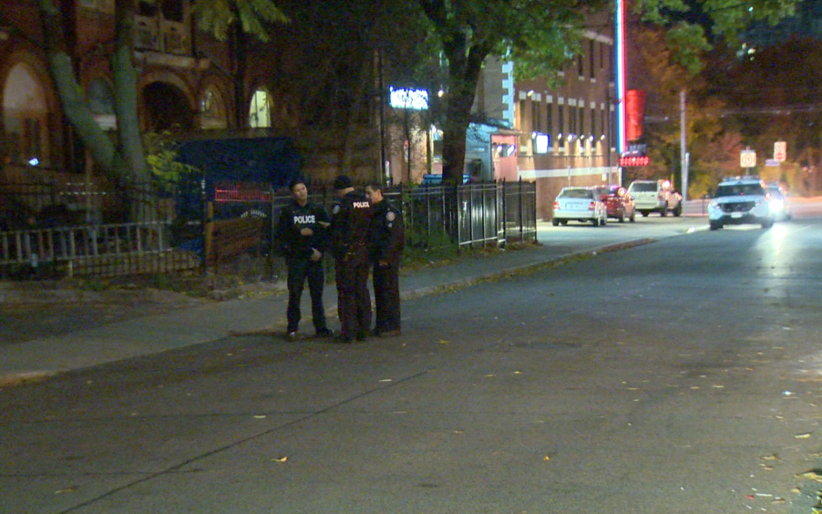 Man in hospital after stabbing in downtown Toronto - Toronto ...