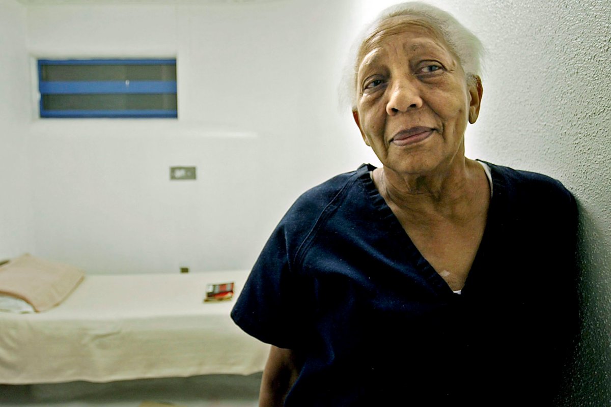 This Sept. 23, 2005 file photo shows Doris Payne, a 75-year-old international jewel thief, posing in her cell at Clark County jail in Las Vegas.