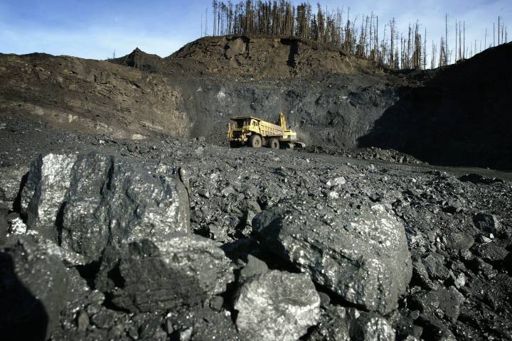 $668 million coal project near Tumbler Ridge gets partial approval - image
