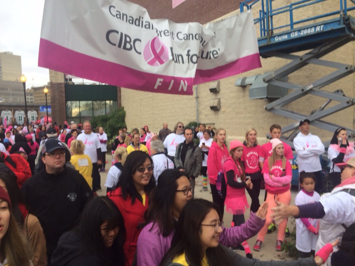 Thousands of Manitobans came out early Sunday morning for the Run for the Cure event. 
