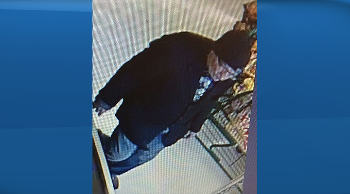 Police released this image of a suspect wanted in connection with the sexual assault of an eight-year-old girl in Thorncliffe Park on Oct. 5, 2015.