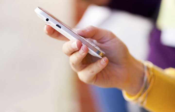 Ontario nixes Toronto proposal to ban texting and walking - image