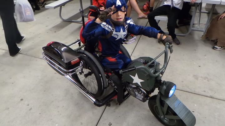Dad turns son’s wheelchair into an out-of-this-world Star Wars-inspired Halloween costume - image