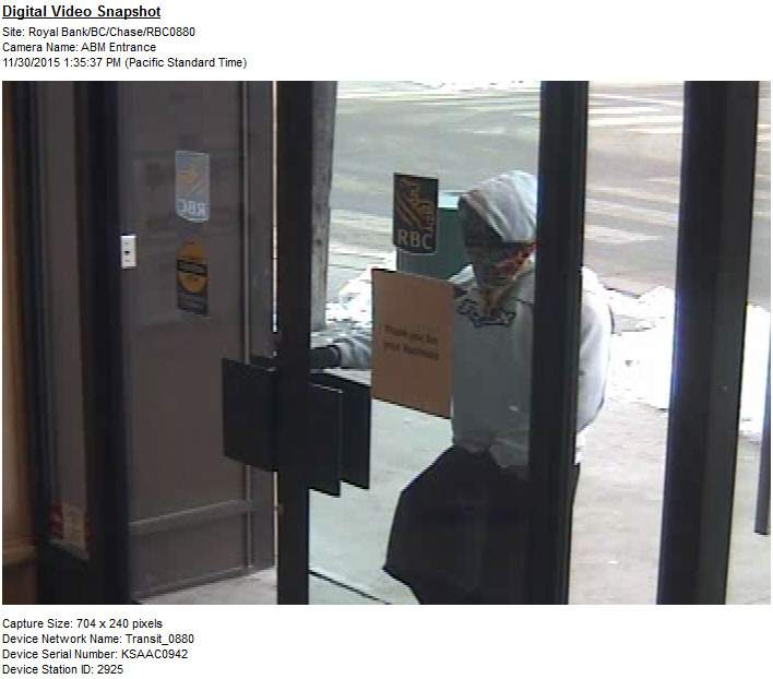 Suspect on the loose after armed robbery in Chase | Globalnews.ca