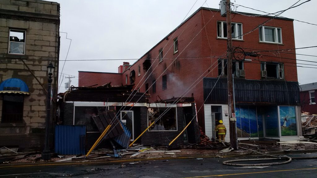 Bathurst Fire Damages Four Buildings, Forcing 50 People Out Of ...