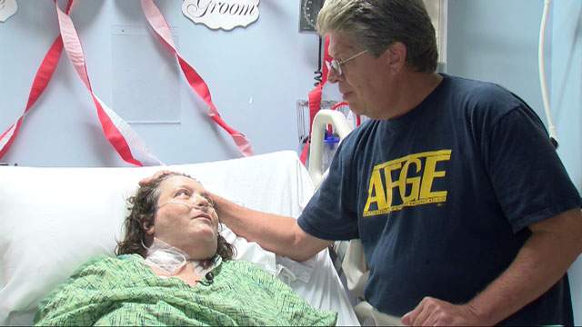 Dying nurse with stage 4 cancer gets wish of ICU wedding - image
