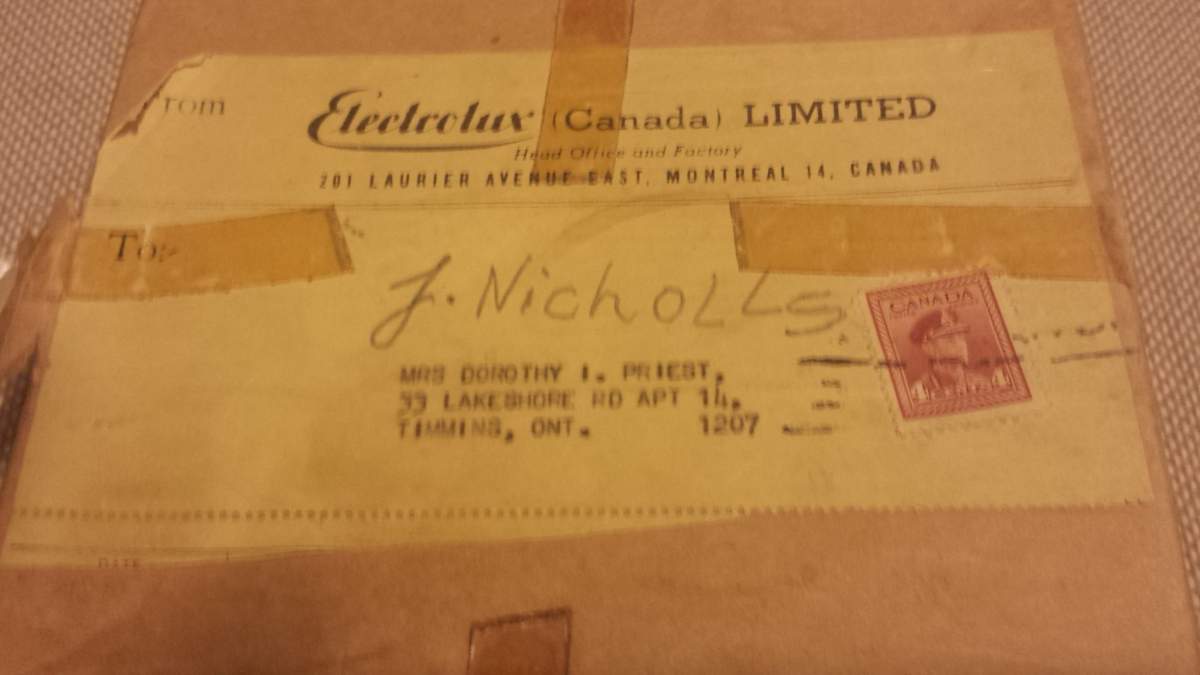 B.C. man posts on Facebook to find owner of Canadian war medals - image