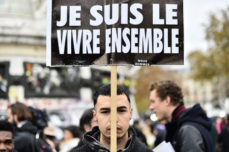 IN PHOTOS: As France mourns, Europe holds moment of silence in honour ...