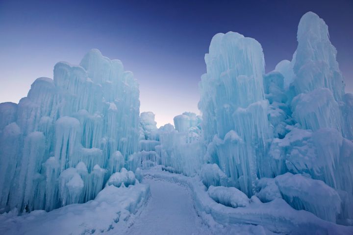 Massive Narnia like ice castle coming to Edmonton this winter