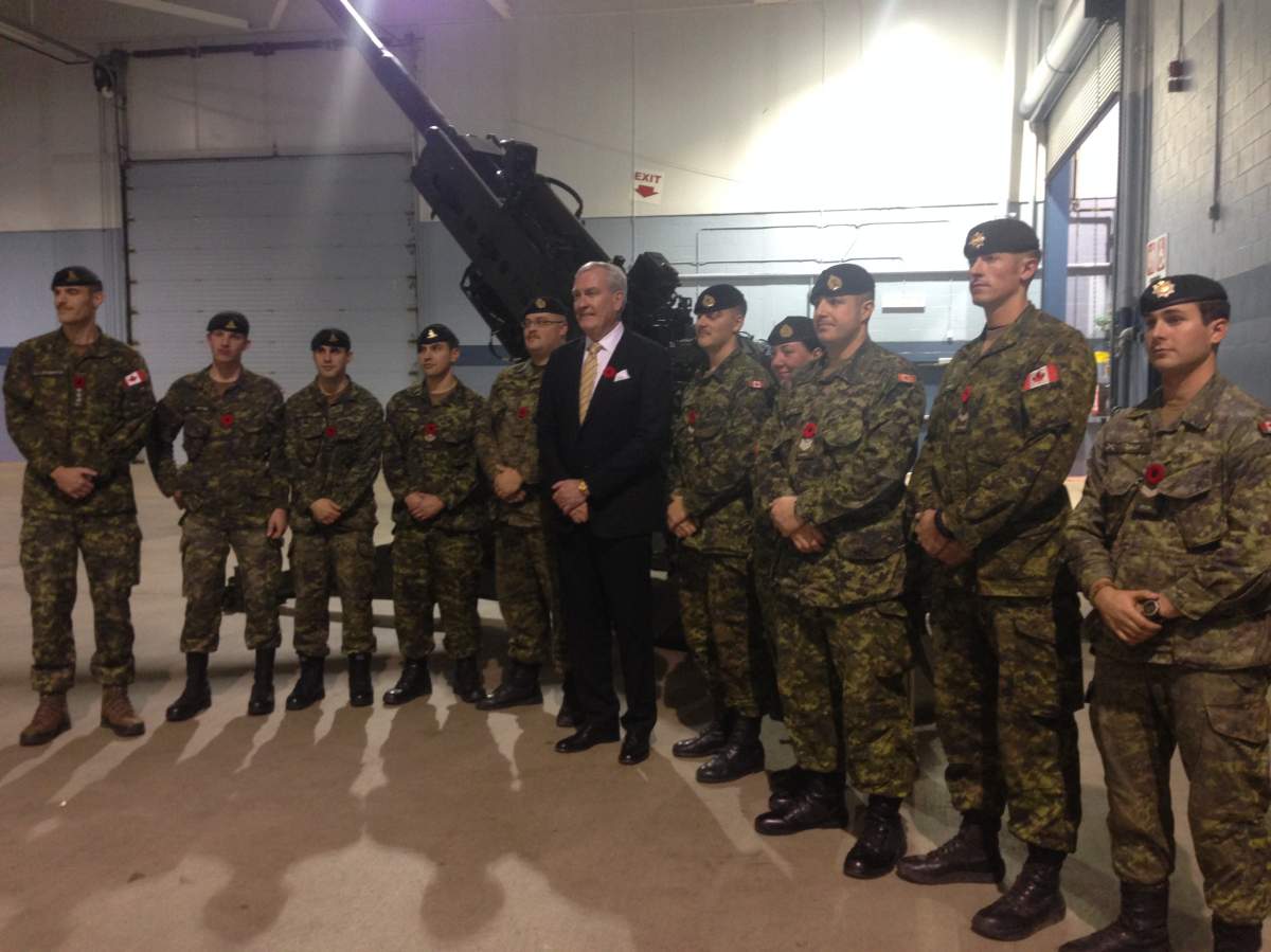 Kevin Vickers attends fundraiser for veterans in Moncton. 