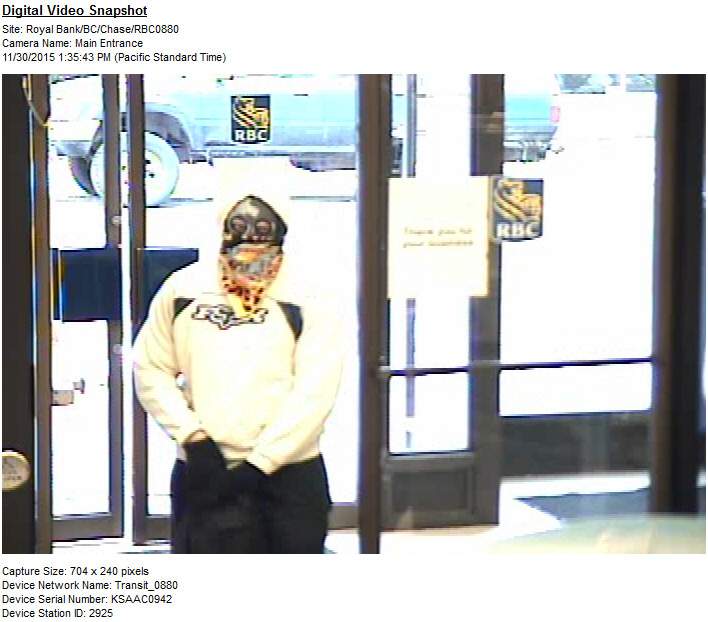 Suspect on the loose after armed robbery in Chase | Globalnews.ca