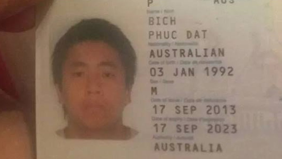 Man who posted ‘Phuc Dat Bich’ passport photo says it was hoax - image