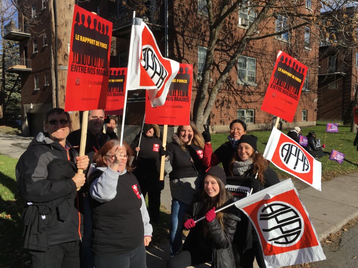 Protesters make a lot of noise, demanding that the government hears them, Monday, November 16, 2015.