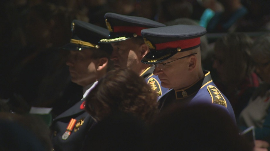 PHOTOS Remembrance Day services and ceremonies in Winnipeg Winnipeg Globalnews.ca